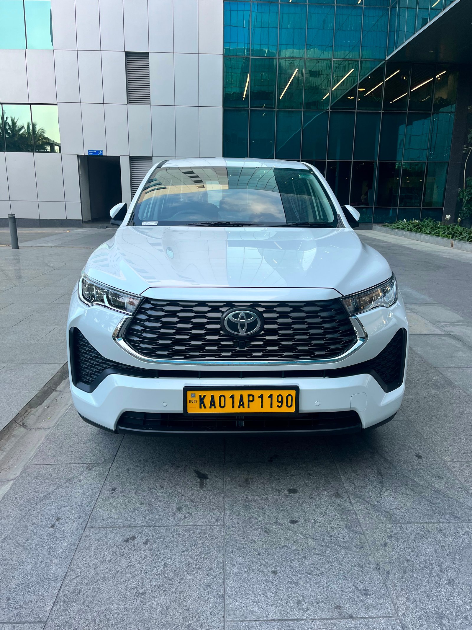 Innova Hybrid rental Bangalore